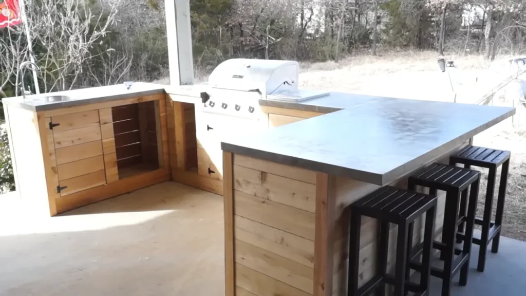 outdoor kitchen making image